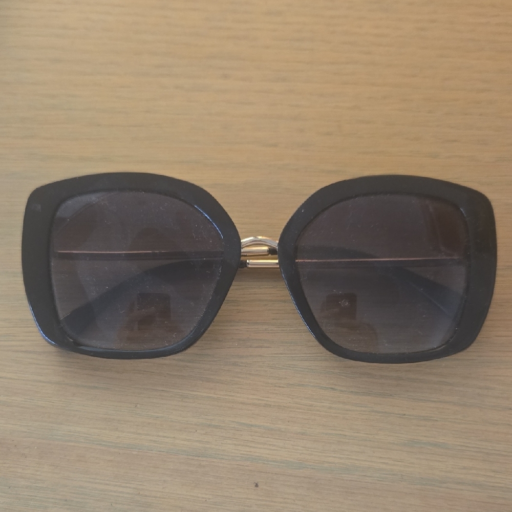 CHANEL Black Square Sunglasses